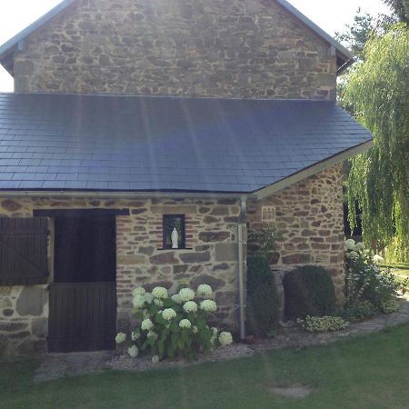 B&B Maison Coralie Sainte-Christine  ภายนอก รูปภาพ